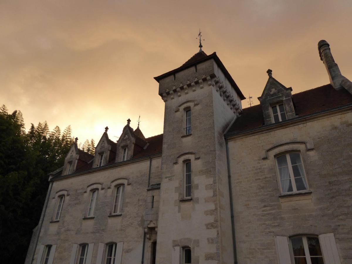 Chateau Des Salles Hotel Saint-Fort-sur-Gironde ภายนอก รูปภาพ